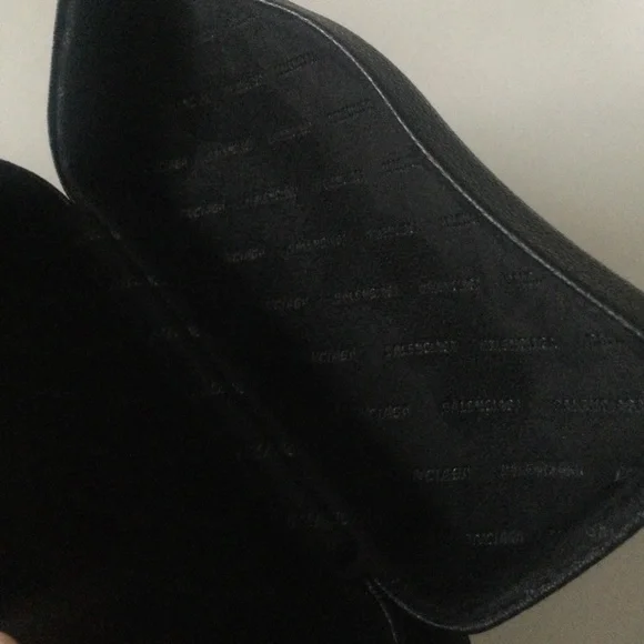 BALENCIAGA EXTRA LARGE BLACK LEATHER SUNGLASSES CASE WITH DRAWSTRING POUCH NEW - Picture 8 of 10